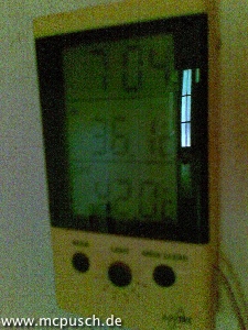 Thermometer: 42°C aussen; 36,1°C innen